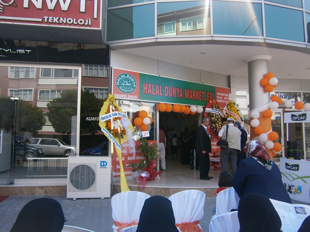 HALAL DUNYA MARKETLER AİLESİNE YENİ BİR ÜYE DAHA KATILDI-SAKARYA ŞUBESİ